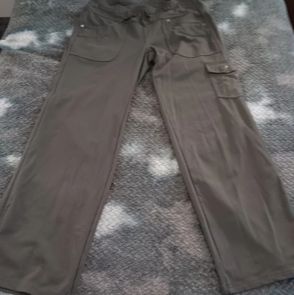 KUHL Women's size 6 pants